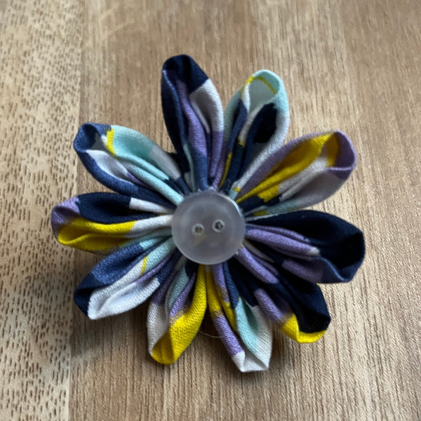 Upcycled Fabric Collar Flowers - The Woof Warehouse